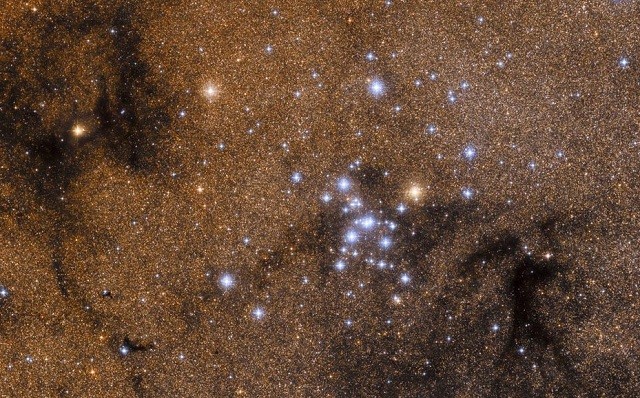 Скопление «Птолемей» (М7, NGC 6475, Мессье 7)
